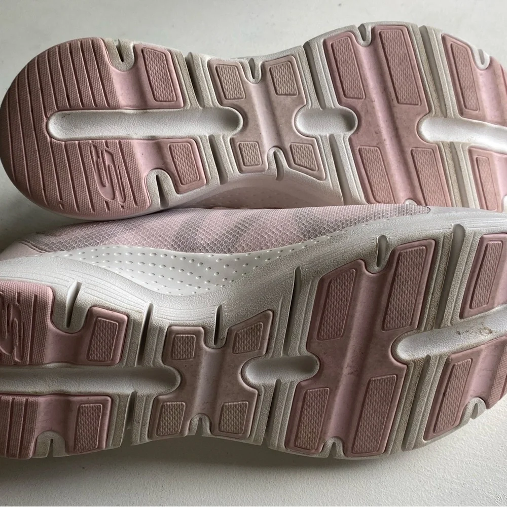 Skechers Pink Minimalist Sneakers for Everyday Comfort - Picture 4 of 8